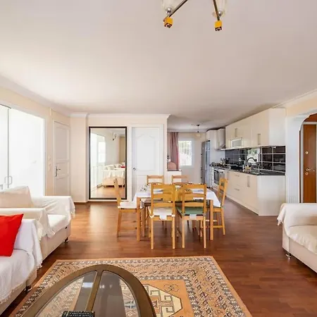 Burcu , Magnificent Sea View, Cozy, Free Otopark, Free Wifi * Бодрум