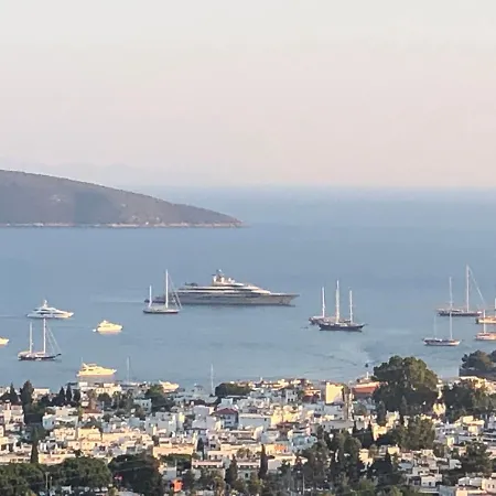 Burcu , Magnificent Sea View, Cozy, Free Otopark, Free Wifi *