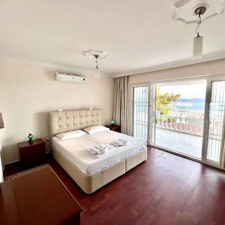 Burcu , Magnificent Sea View, Cozy, Free Otopark, Free Wifi فيلة بودروم