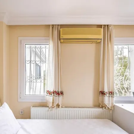 Villa Burcu , Magnificent Sea View, Cozy, Free Otopark, Free Wifi