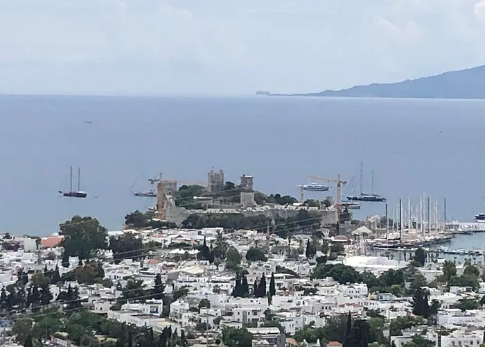 Villa Burcu , Magnificent Sea View, Cozy, Free Otopark, Free Wifi Bodrum