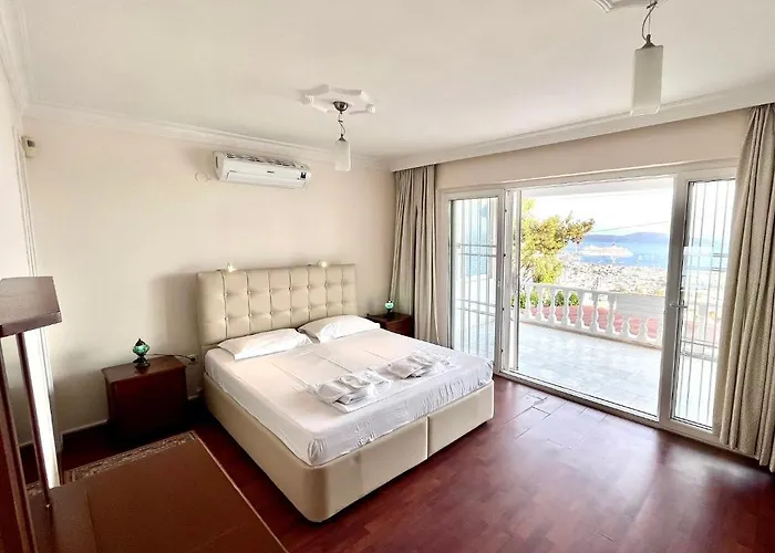 Burcu , Magnificent Sea View, Cozy, Free Otopark, Free Wifi Villa Bodrum