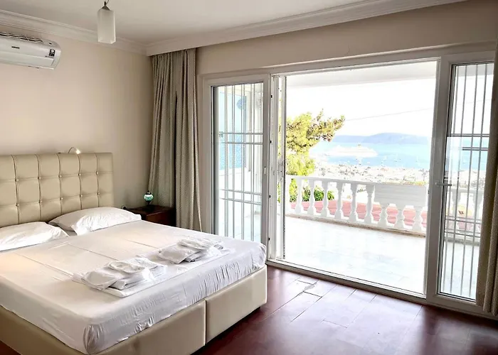 Burcu , Magnificent Sea View, Cozy, Free Otopark, Free Wifi *
